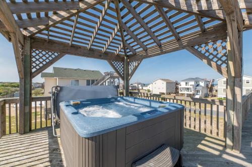 Carolina Kai, Kitty Hawk MP 3, 275 Yds to Beach, Ocean View, Pool, Hot Tub, Flex Stays in Kitty Hawk (NC)