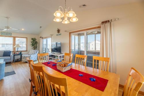Carolina Kai, Kitty Hawk MP 3, 275 Yds to Beach, Ocean View, Pool, Hot Tub, Flex Stays in Kitty Hawk (NC)
