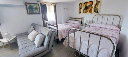 Low Cost Apartments Plaza 11 Gor in Gor