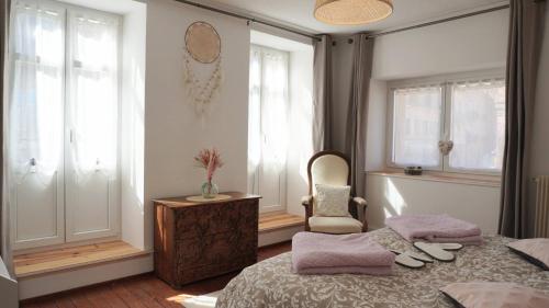 Appartement F2 avec terrasse centre historique - Location saisonnière - Luxeuil-les-Bains