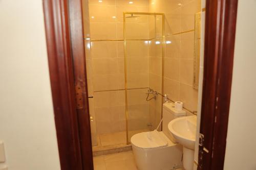 Royal Town Hotel - image 5