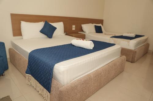 Royal Town Hotel - image 14
