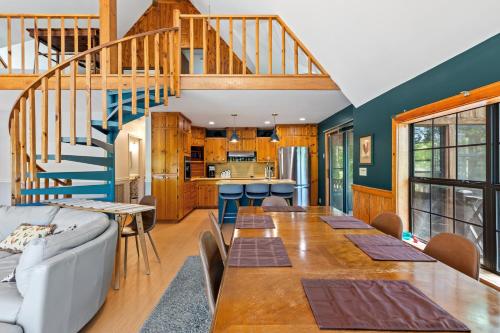 設施, Riverfront Retreat with Dock, Kayaks and Views in 謝爾比