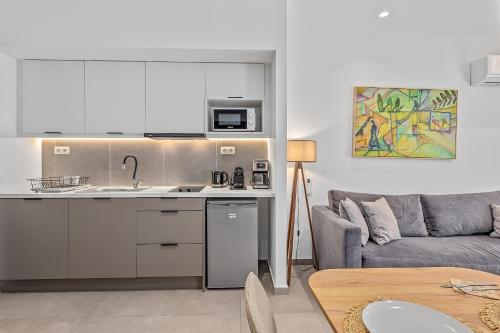 Athens Theatrou Apartments - image 3