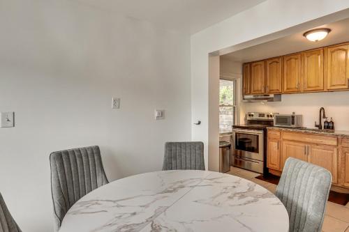 Nature & City Access! Family Home in North Jersey in Fairfield