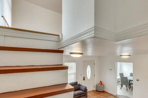 Nature & City Access! Family Home in North Jersey in Fairfield