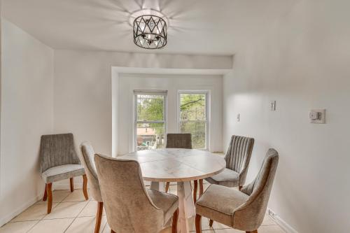 Nature & City Access! Family Home in North Jersey in Fairfield