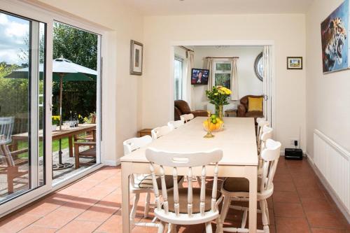 Oprema, 6 Bed in Brecon oc-bn413 in Brecon center