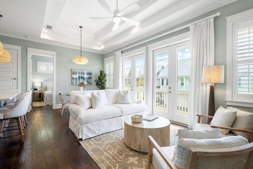 Shell Yeah by Stay on 30A, Pool, Bikes, Golf Cart in Seagrove Beach (FL)