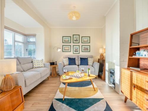 Iekārtas, 2 Bed in Brockenhurst oc-94003 in East End