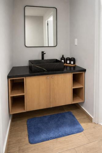 Southgate Residence - image 2