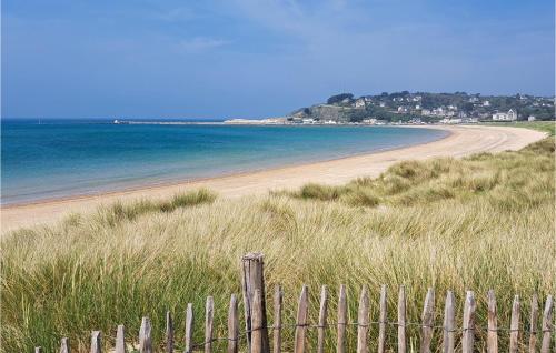 Зовнішній вигляд готелю, Maison Cosy, Plage À 600M (Maison Cosy, Plage A 600M) in Lessay