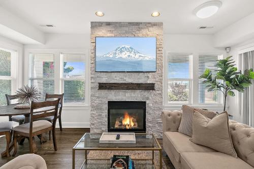 2 King Suites in Old Town Bay Views Patio Garage! – khách sạn tại Tacoma