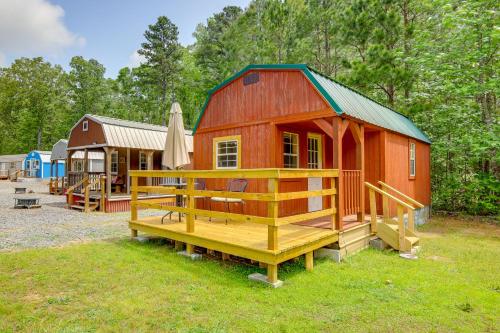 2 Mi to Greers Ferry Lake Boat Ramp! Cozy Studio in Fairfield Bay (AR)