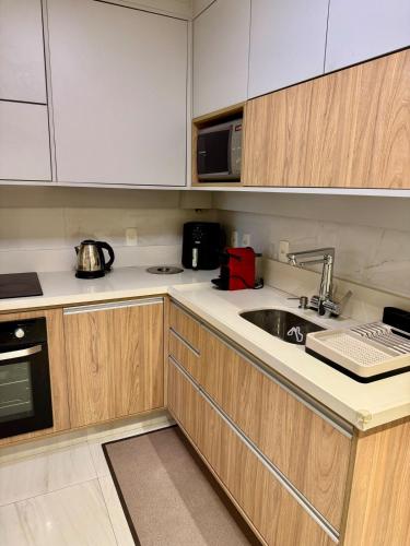 Residential with services in Lagoa in Lagoa