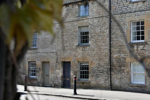 Elegant Cotswold Cottage in Northleach gîte à louer The Wheatsheaf Hotel