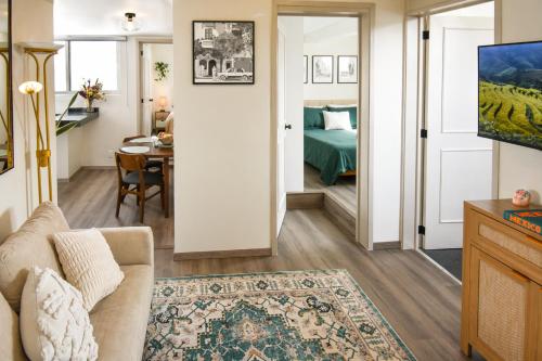 It's Always Sunny in this Roma Norte Apartment - image 4