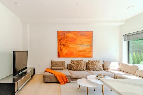 Modern 2BR Coach House, West Van- New Construction – khách sạn tại Tay Vancouver