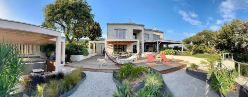VillaSerenita Piscine chauffée, Jacuzzi, Ping-Pong, Pétanque