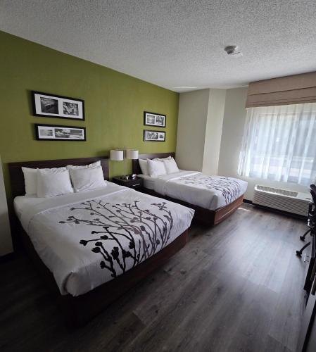 Austinburg Hotel By IHG in Austinburg (OH)