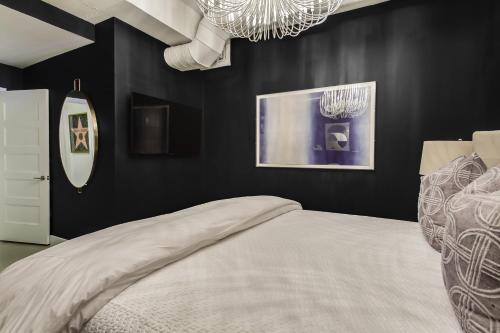 Malibu Retreat by Atlanta Luxury Rentals - image 3