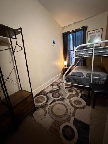 room detail thumbnail 0