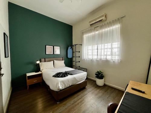 room detail thumbnail 0