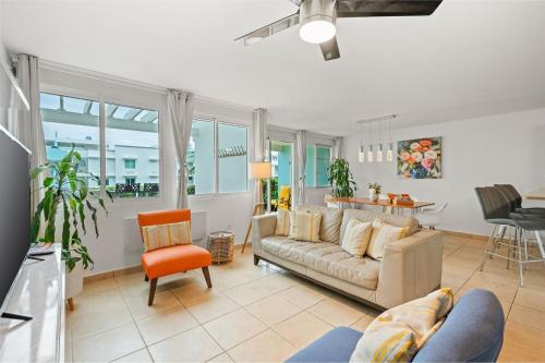 Hillside Village 3BR Oasis Private Terrace – khách sạn tại Mameyes II