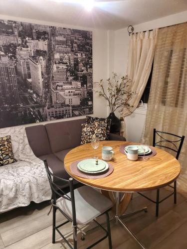 Niagara Falls Core Cozy Stay Near Clifton Hill - Niagara Falls