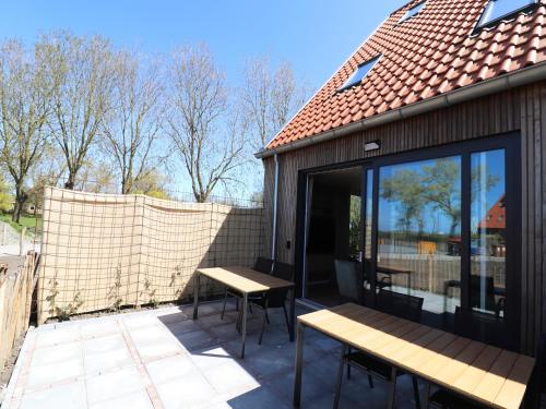 Rõdu/terrass, Brand new corner villa in Friesland in Mantgum