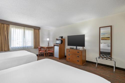 Best Western La Grande Hacienda - image 20