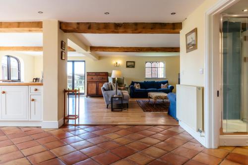 Stunning Five Bedroom Home Near Tewkesbury in Forthampton