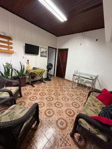 Apartamento aconchegante e completo, localização central! (Apartamento aconchegante e completo, localizacao central!) in Zona 01