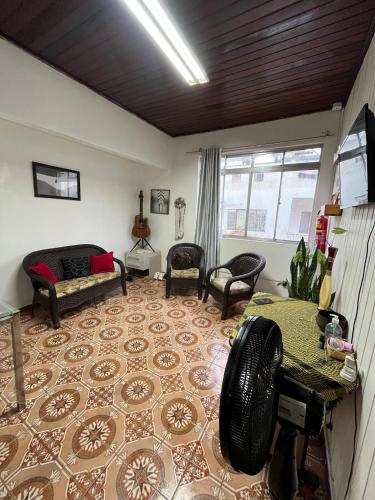 Apartamento aconchegante e completo, localização central! (Apartamento aconchegante e completo, localizacao central!) in Zona 01