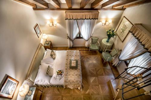Relais et Châteaux Hotel Villa Franceschi - image 4