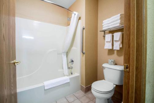 Comfort Suites Wisconsin Dells Area in Portage, USA
