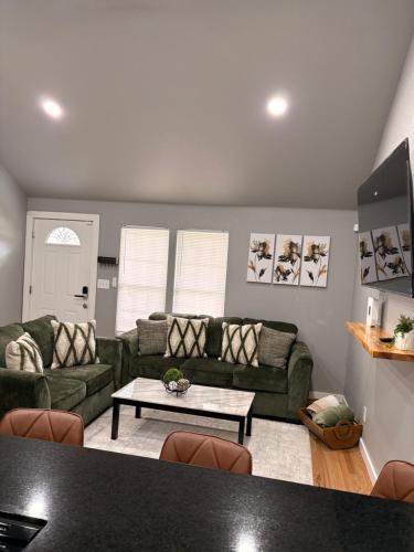 Jade home in beautiful Tulsa – khách sạn tại Murdock