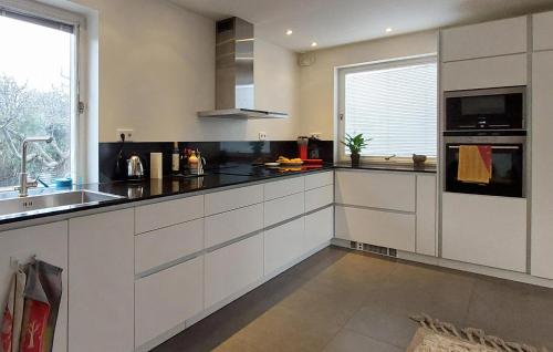 Kitchen, Gorgeous Home In Bunkeflostrand With Sauna in Bunkeflostrand