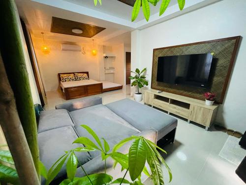 Beachfront Studio with Cozy and Spacious Balcony in Santa Lucia