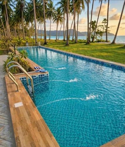 . Private Front Beach Villa Infinity Pool 2 bedroom king size