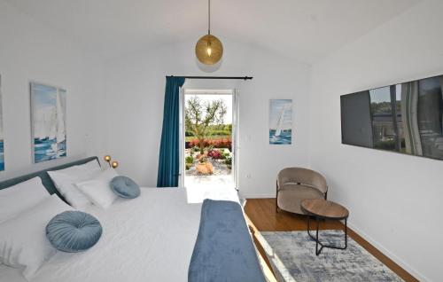 Awesome Home In Porec in Kirmenjak