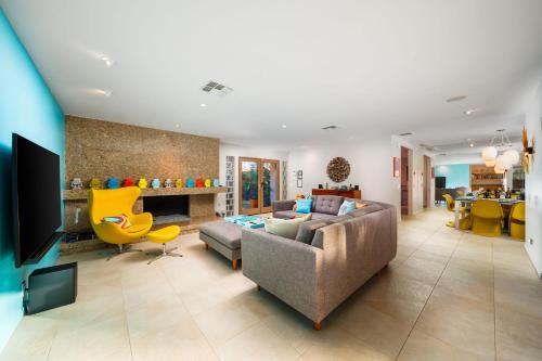 20% Off May 14-17 Perfect 4 Families -PoolJacuzzi - image 5