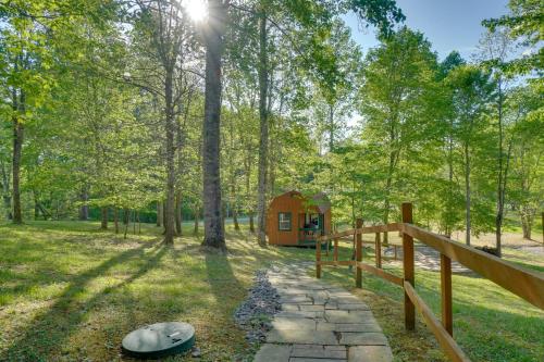 'Sunset Blue' Cabin Near Obey River in Albanija (KY)