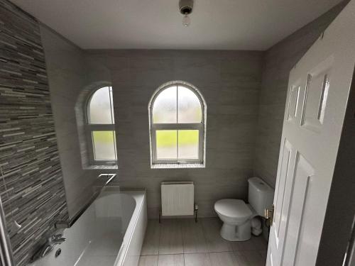 Cosy spacious 3 bedroom house in Bridgend