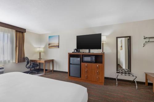 Best Western La Grande Hacienda - image 44