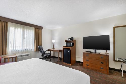 Best Western La Grande Hacienda - image 41