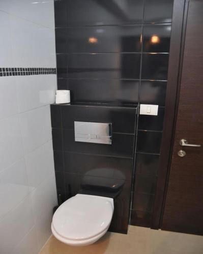 Isramax Jerusalem Apartment in Bat-Yam Room Type - Apartment - Ground Floor