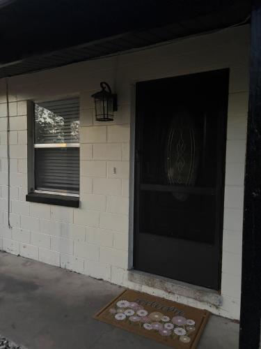 Downtown & Stadium Cozy 3 BDRM Retreat in Orlando West