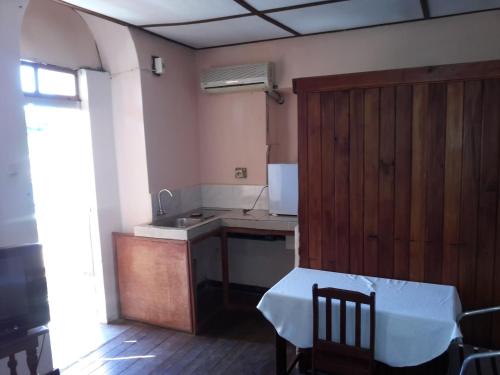 Kitchen, Hotel Valiha in Diego Suarez