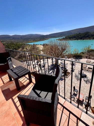 Tuvākā izklaides vieta, Auberge des Salles in Les Salles-pie-Verdonas